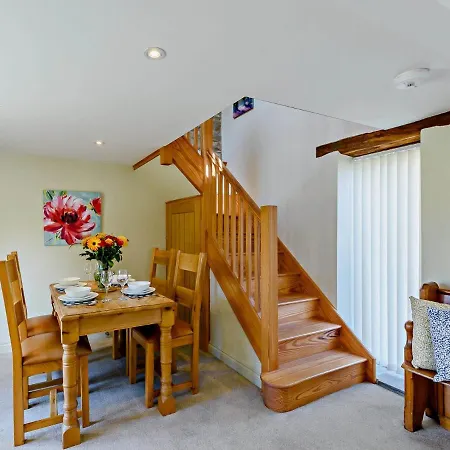 2 Bed In Ripon 75272 *